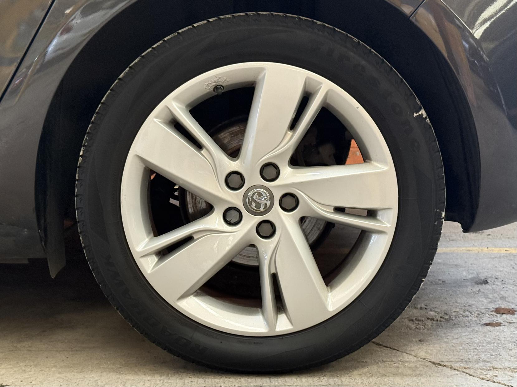 Vauxhall Astra 1.4i SRi Hatchback 5dr Petrol Manual Euro 6 (100 ps)