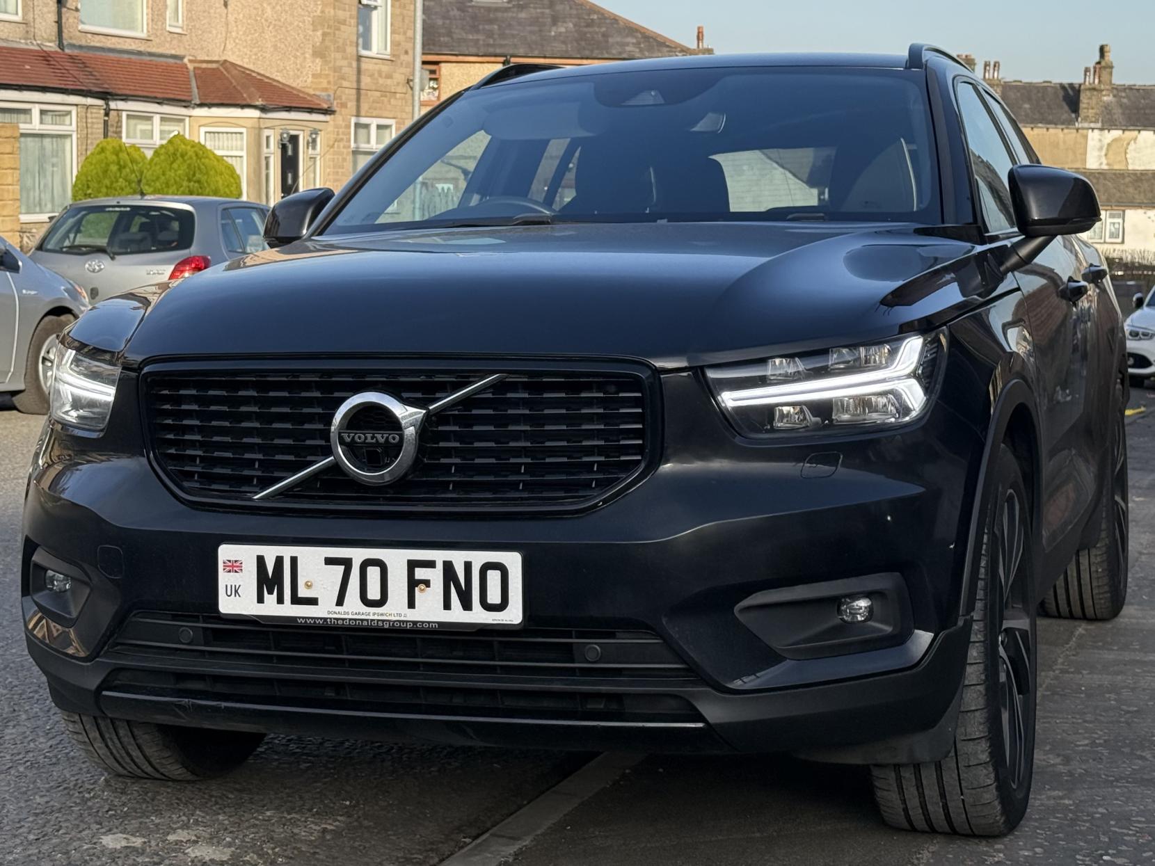 Volvo XC40 2.0 B4 MHEV R-Design Pro SUV 5dr Petrol Hybrid Auto Euro 6 (s/s) (197 ps)