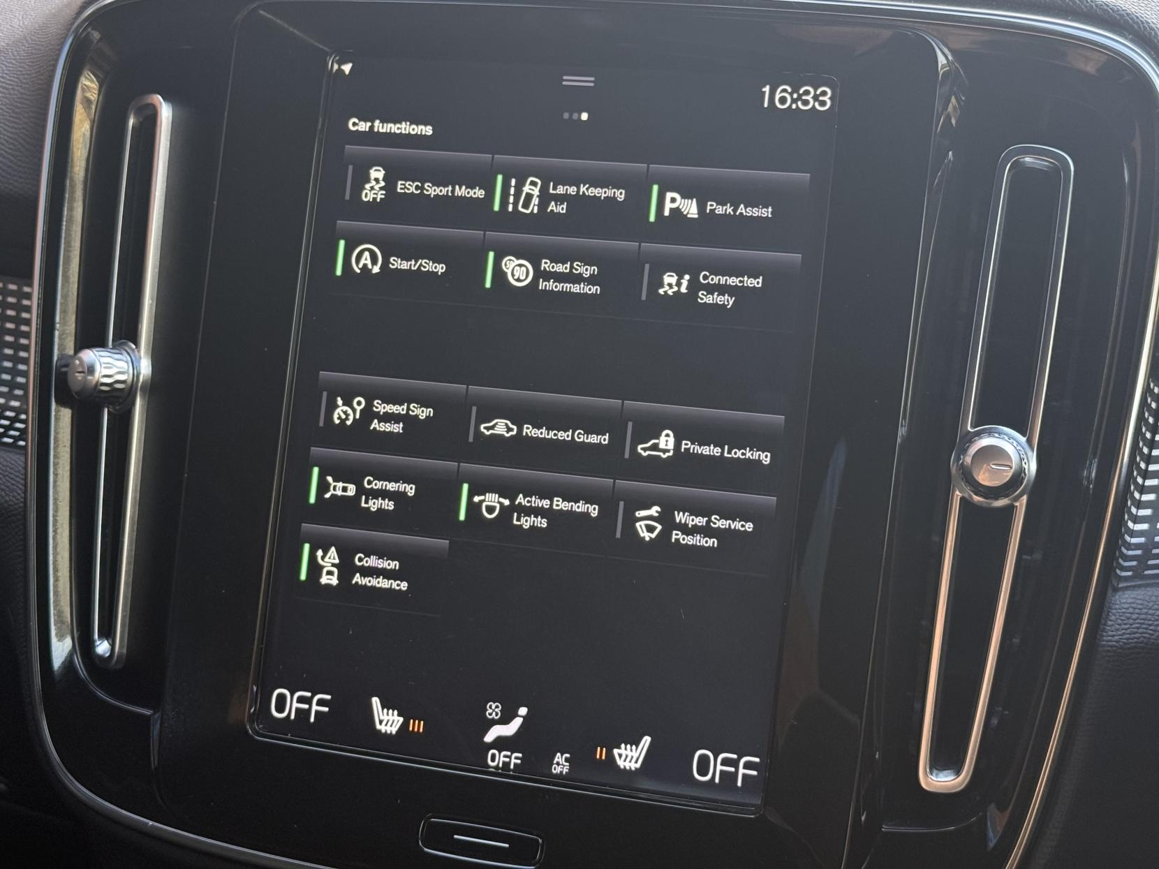 Volvo XC40 2.0 B4 MHEV R-Design Pro SUV 5dr Petrol Hybrid Auto Euro 6 (s/s) (197 ps)