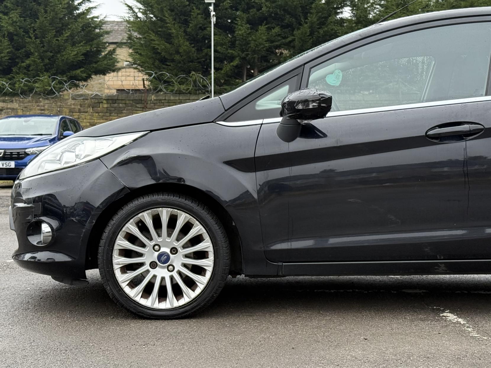 Ford Fiesta 1.4 Titanium Hatchback 5dr Petrol Manual (130 g/km, 94 bhp)