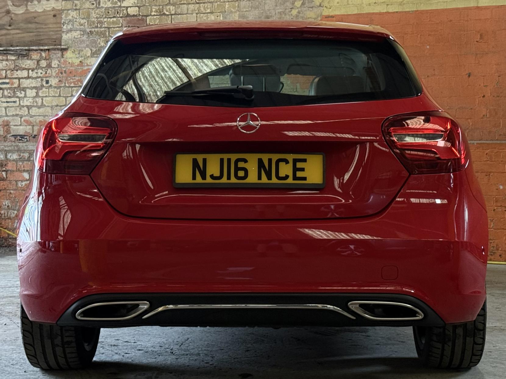 Mercedes-Benz A Class 1.5 A180d Sport (Premium) Hatchback 5dr Diesel Manual Euro 6 (s/s) (109 ps)
