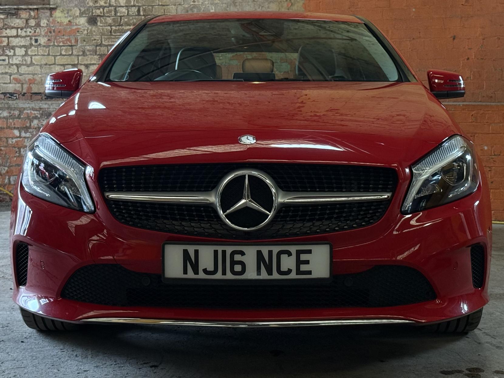 Mercedes-Benz A Class 1.5 A180d Sport (Premium) Hatchback 5dr Diesel Manual Euro 6 (s/s) (109 ps)