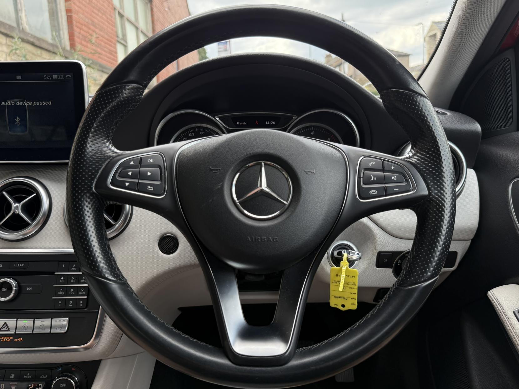 Mercedes-Benz A Class 1.5 A180d Sport (Premium) Hatchback 5dr Diesel Manual Euro 6 (s/s) (109 ps)
