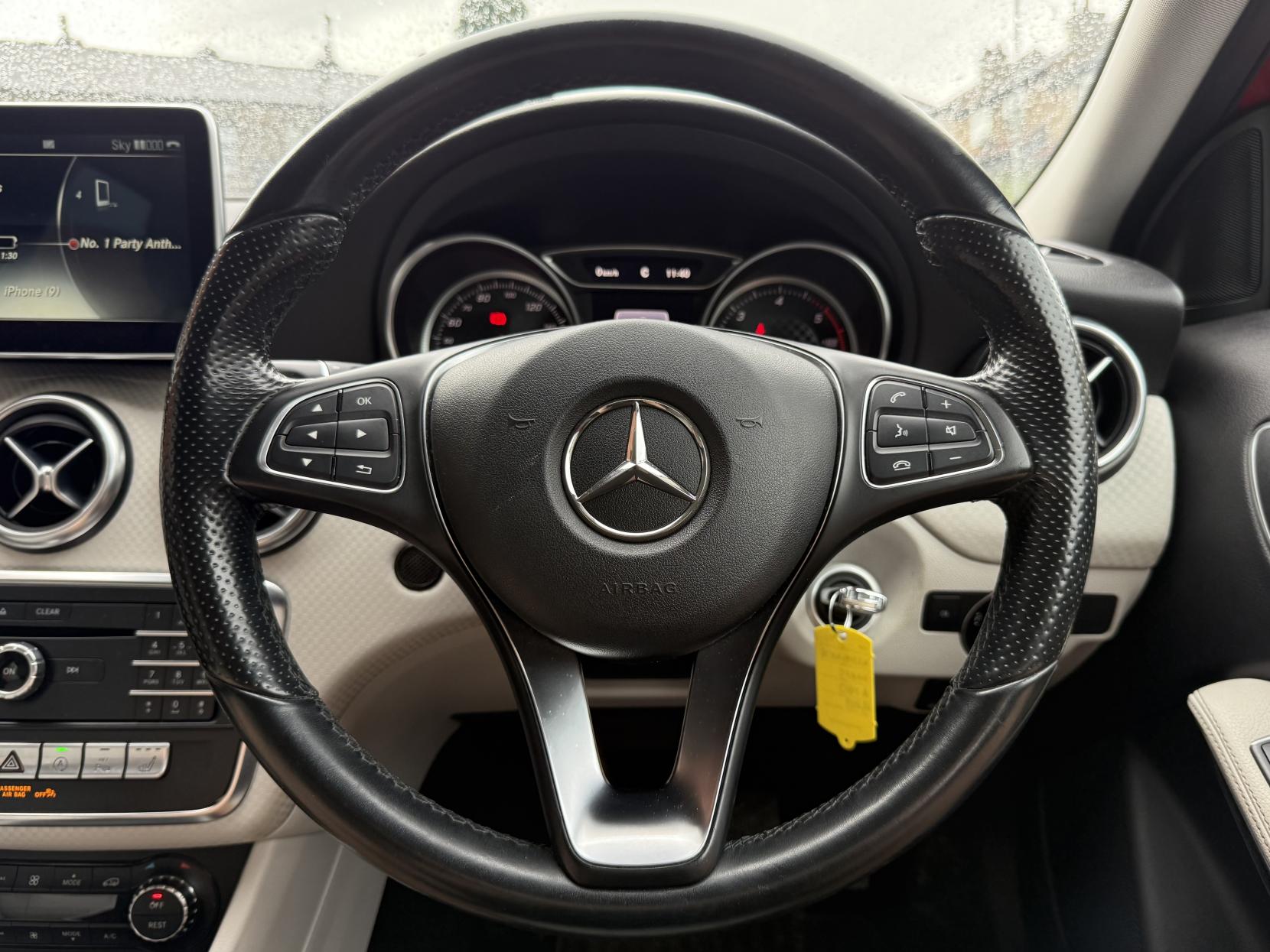 Mercedes-Benz A Class 1.5 A180d Sport (Premium) Hatchback 5dr Diesel Manual Euro 6 (s/s) (109 ps)