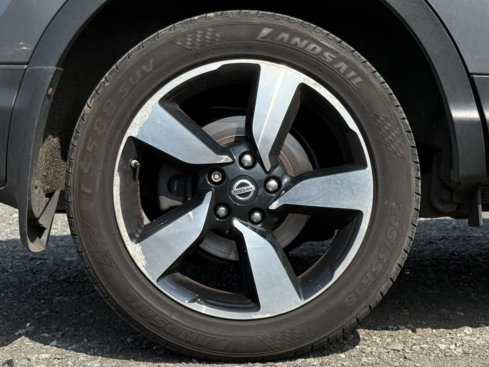Nissan Qashqai 1.2 DIG-T n-tec SUV 5dr Petrol Manual 2WD Euro 5 (s/s) (115 ps)
