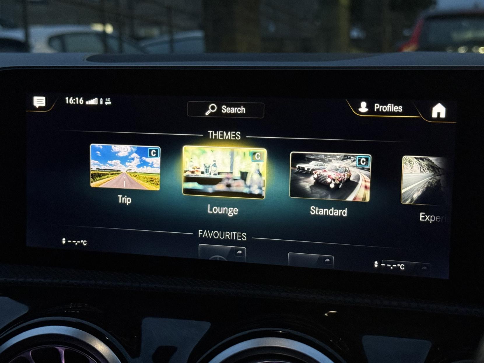 Mercedes-Benz A Class 2.0 A35 AMG (Premium Plus) Hatchback 5dr Petrol SpdS DCT 4MATIC Euro 6 (s/s) (306 ps)