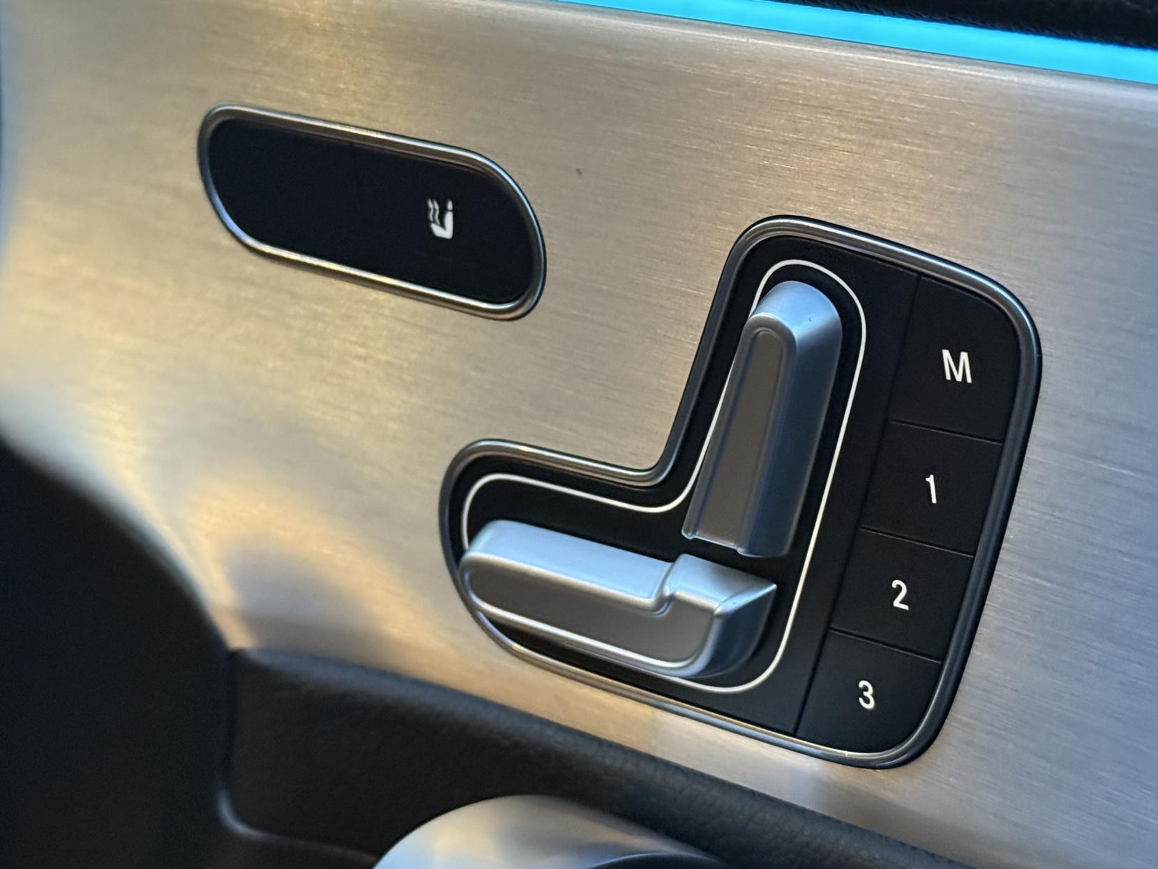 Mercedes-Benz A Class 2.0 A35 AMG (Premium Plus) Hatchback 5dr Petrol SpdS DCT 4MATIC Euro 6 (s/s) (306 ps)