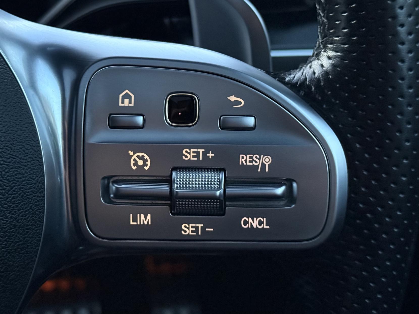 Mercedes-Benz A Class 2.0 A35 AMG (Premium Plus) Hatchback 5dr Petrol SpdS DCT 4MATIC Euro 6 (s/s) (306 ps)