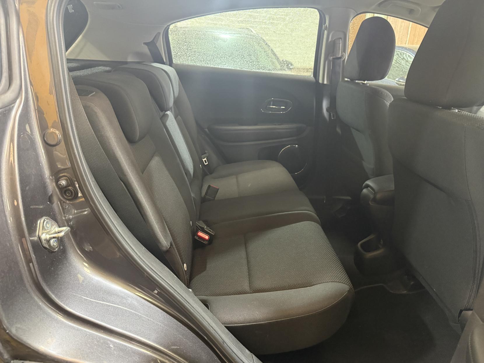 Honda HR-V 1.5 i-VTEC SE Navi SUV 5dr Petrol Manual Euro 6 (s/s) (130 ps)