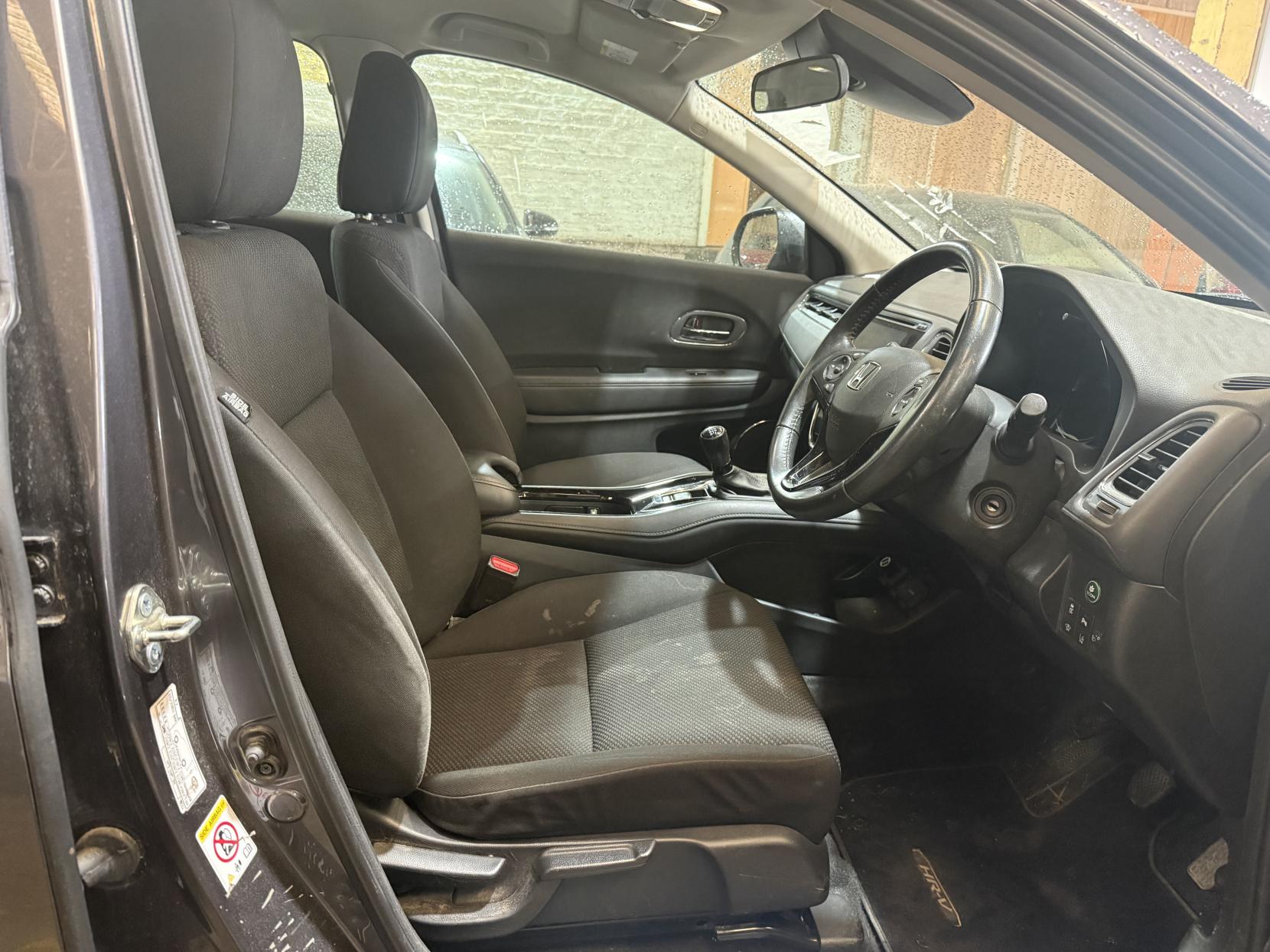 Honda HR-V 1.5 i-VTEC SE Navi SUV 5dr Petrol Manual Euro 6 (s/s) (130 ps)