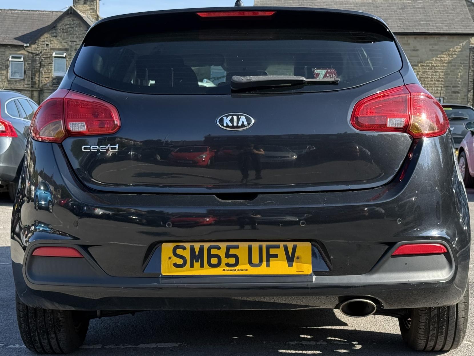 Kia Ceed 1.4 SR7 Hatchback 5dr Petrol Manual Euro 5 (98 bhp)