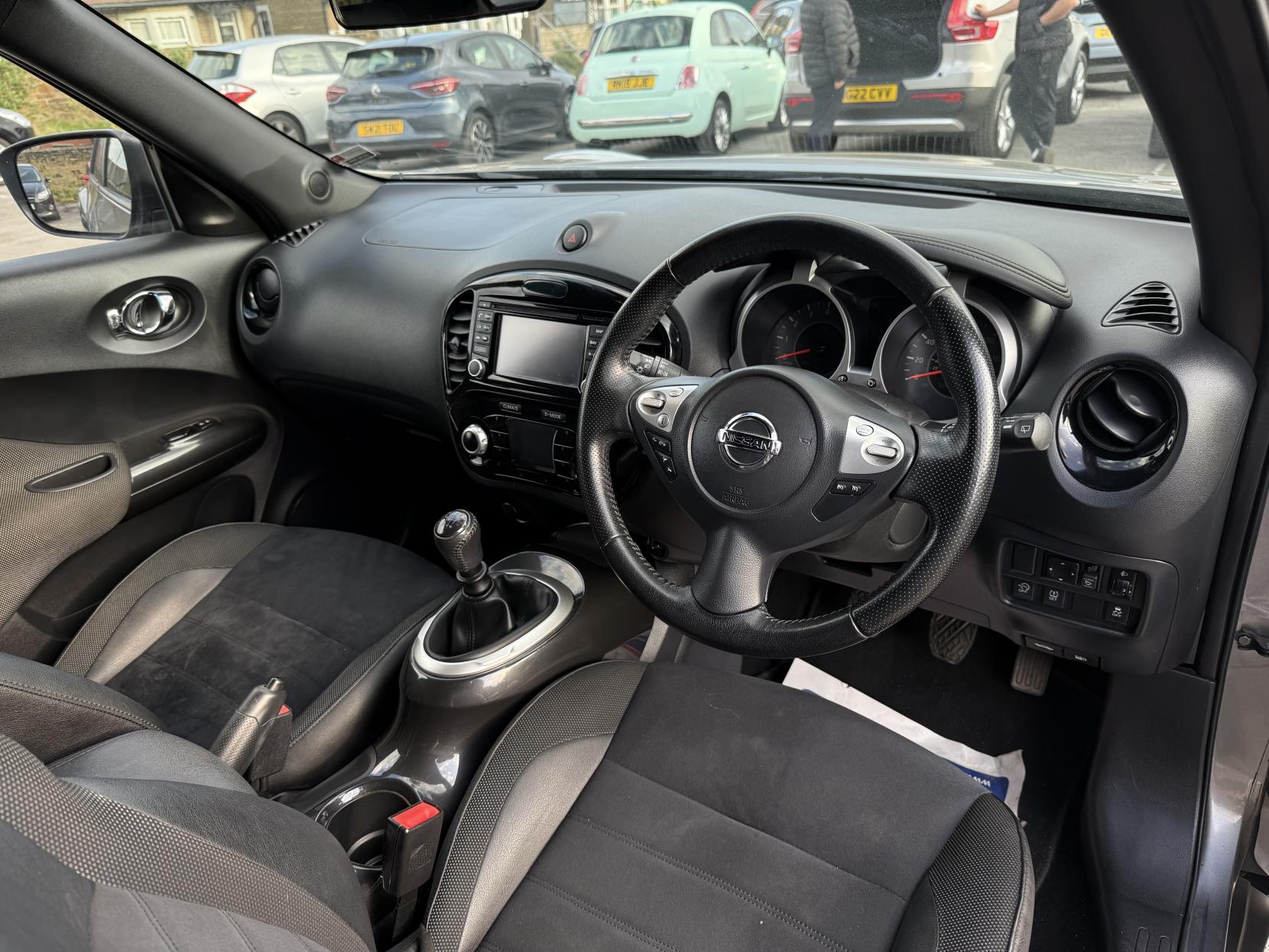 Nissan Juke 1.2 DIG-T N-Connecta SUV 5dr Petrol Manual Euro 6 (s/s) (115 ps)