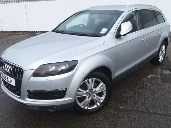 Audi Q7 3.0 TDI V6 SE SUV 5dr Diesel Tiptronic quattro Euro 5 (s/s) (204 ps)