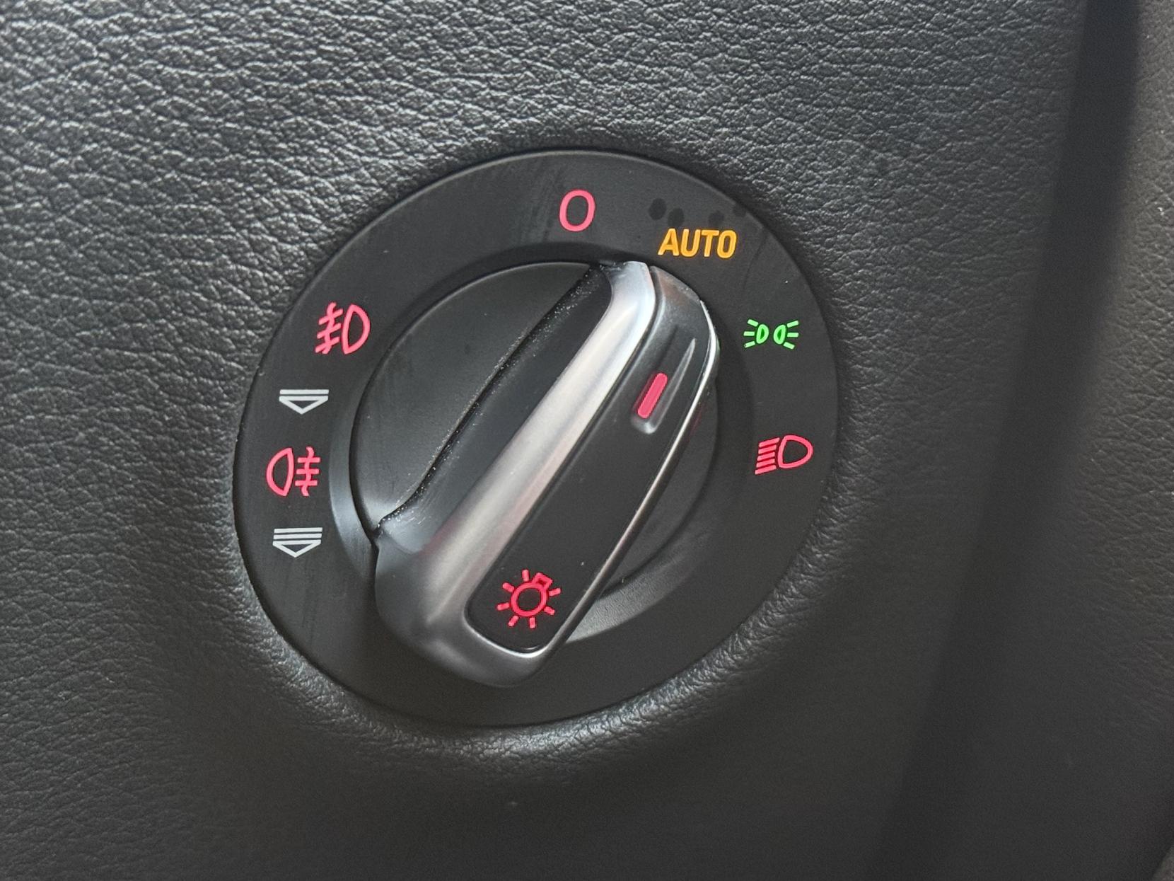 Audi Q7 3.0 TDI V6 SE SUV 5dr Diesel Tiptronic quattro Euro 5 (s/s) (204 ps)