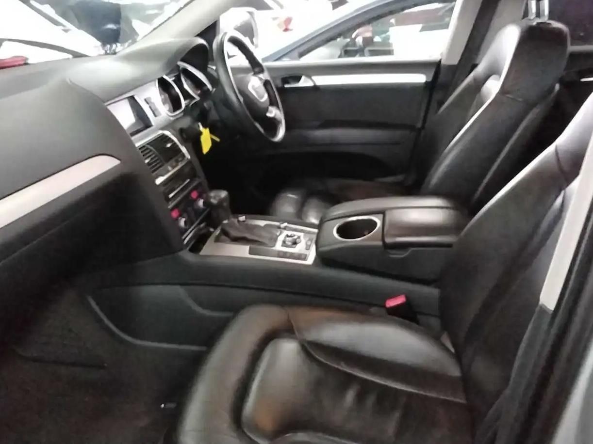 Audi Q7 3.0 TDI V6 SE SUV 5dr Diesel Tiptronic quattro Euro 5 (s/s) (204 ps)