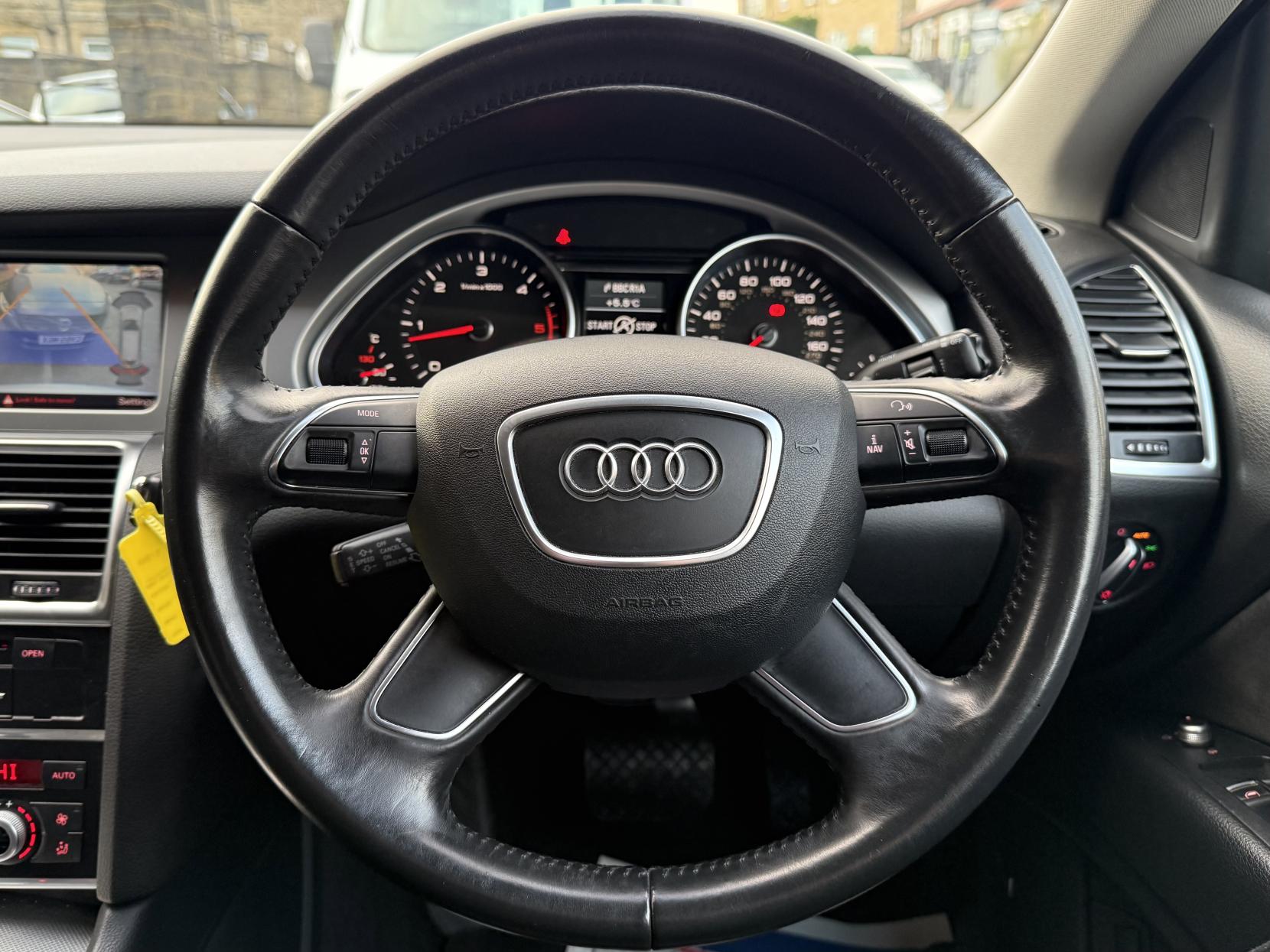 Audi Q7 3.0 TDI V6 SE SUV 5dr Diesel Tiptronic quattro Euro 5 (s/s) (204 ps)