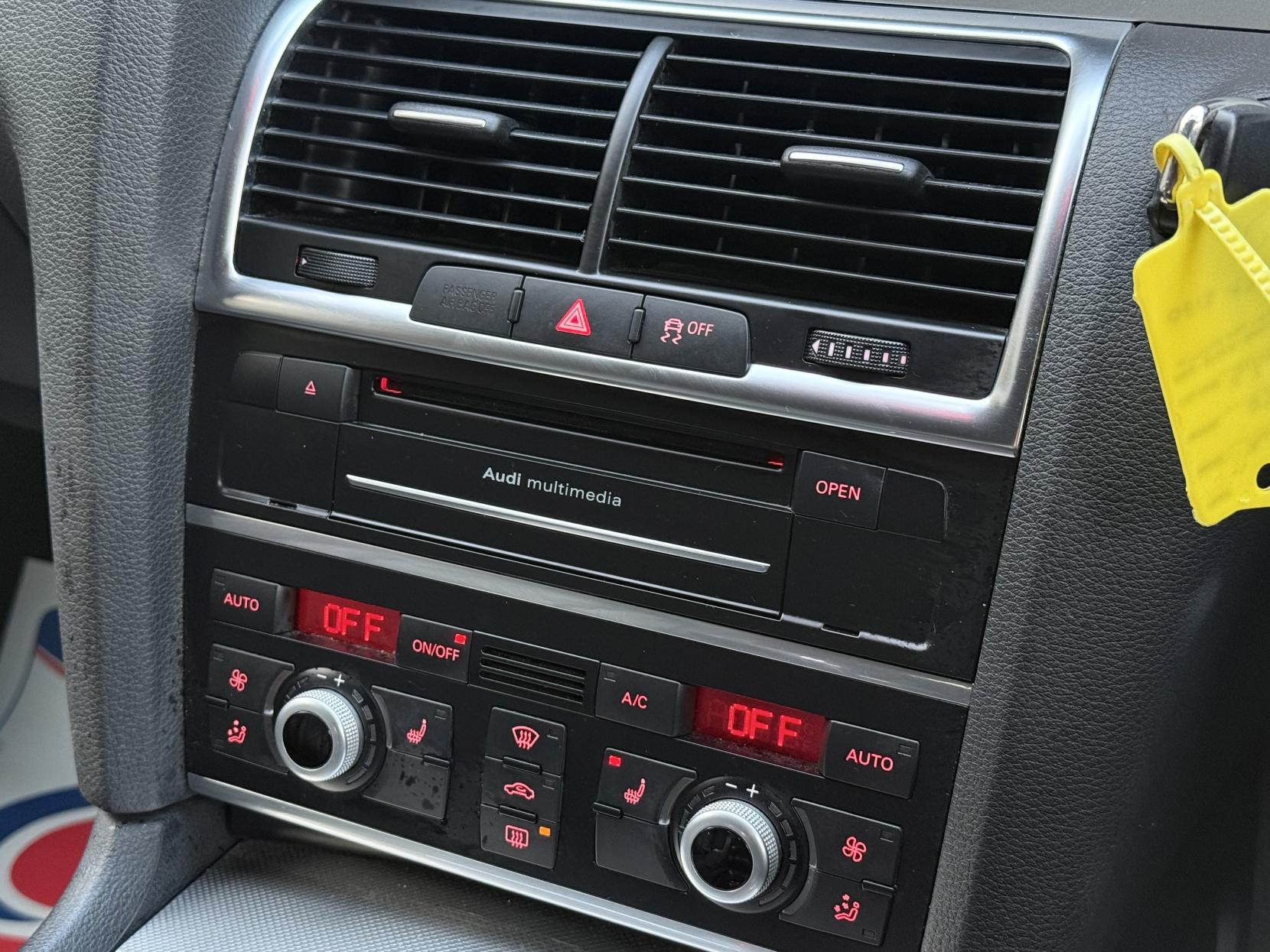 Audi Q7 3.0 TDI V6 SE SUV 5dr Diesel Tiptronic quattro Euro 5 (s/s) (204 ps)