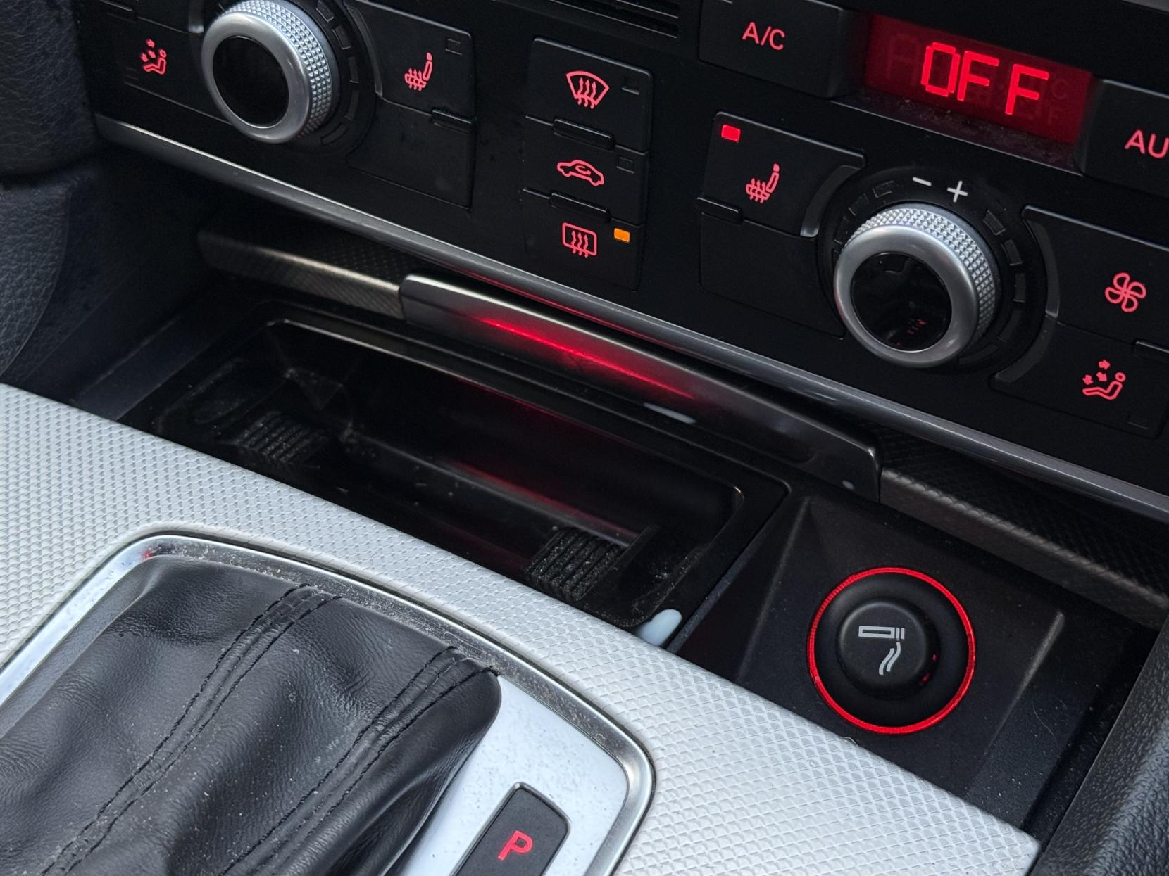 Audi Q7 3.0 TDI V6 SE SUV 5dr Diesel Tiptronic quattro Euro 5 (s/s) (204 ps)