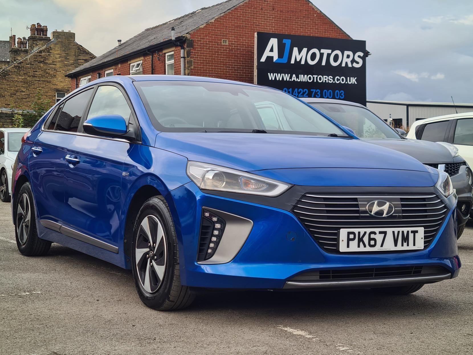 Hyundai IONIQ 1.6 h-GDi Premium Hatchback 5dr Petrol Hybrid DCT Euro 6 (s/s) (141 ps)