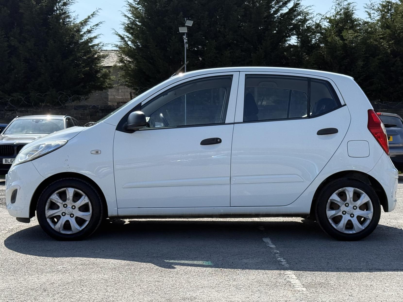 Hyundai i10 1.2 Classic Hatchback 5dr Petrol Manual Euro 5 (85 bhp)