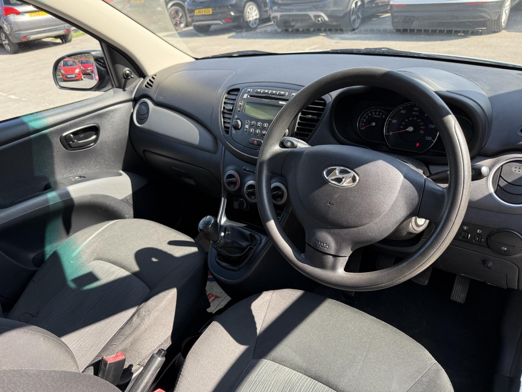 Hyundai i10 1.2 Classic Hatchback 5dr Petrol Manual Euro 5 (85 bhp)