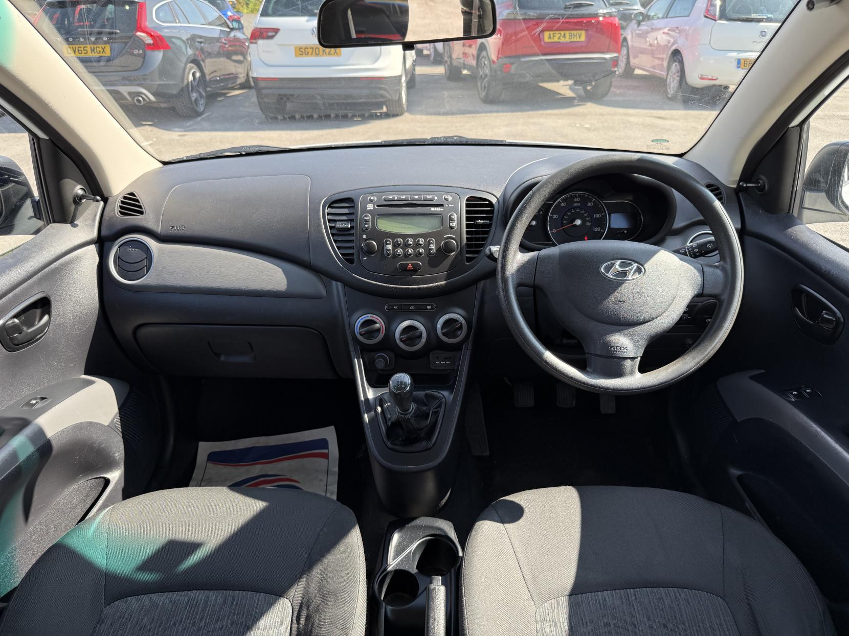 Hyundai i10 1.2 Classic Hatchback 5dr Petrol Manual Euro 5 (85 bhp)