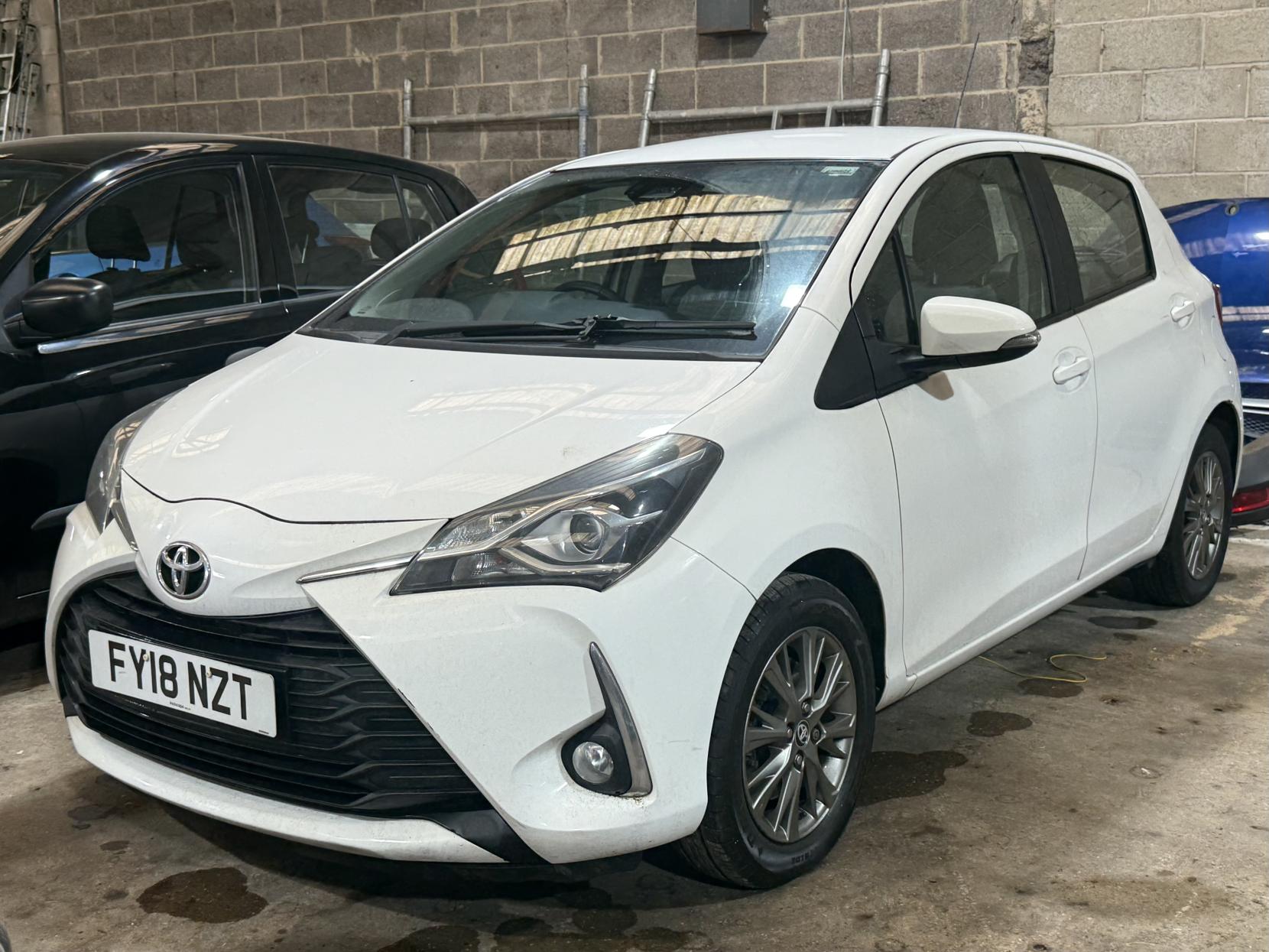 Toyota Yaris 1.5 VVT-i Icon Hatchback 5dr Petrol Manual Euro 6 (111 ps)