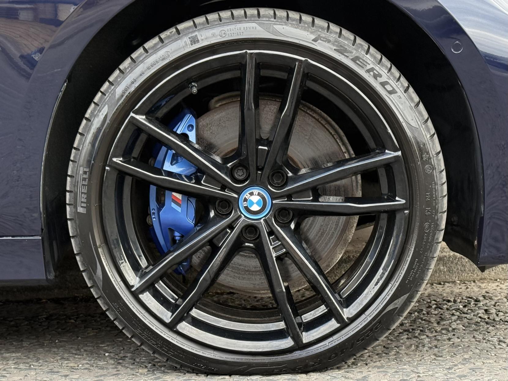 BMW 3 Series 2.0 330e 12kWh M Sport Pro Edition Saloon 4dr Petrol Plug-in Hybrid Auto xDrive Euro 6 (s/s) (292 ps)