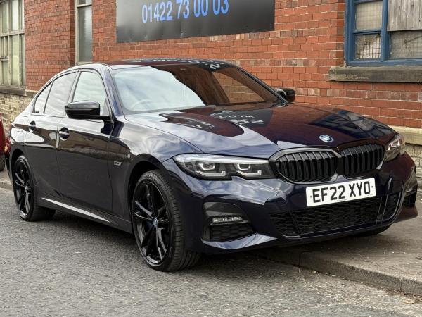 BMW 3 Series 2.0 330e 12kWh M Sport Pro Edition Saloon 4dr Petrol Plug-in Hybrid Auto xDrive Euro 6 (s/s) (292 ps)