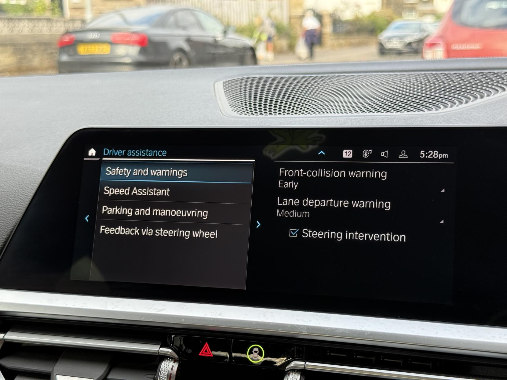 BMW 3 Series 2.0 330e 12kWh M Sport Pro Edition Saloon 4dr Petrol Plug-in Hybrid Auto xDrive Euro 6 (s/s) (292 ps)