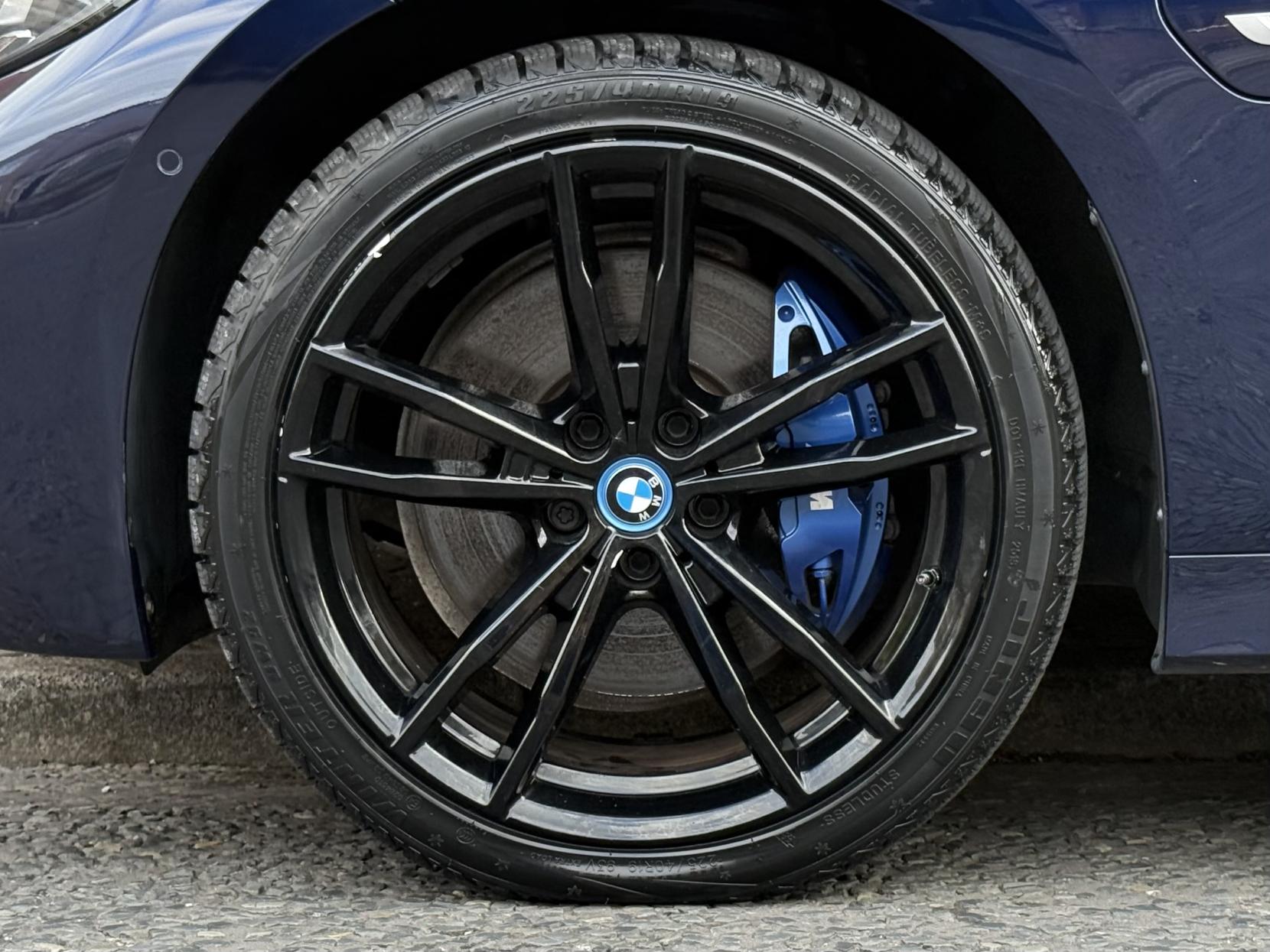 BMW 3 Series 2.0 330e 12kWh M Sport Pro Edition Saloon 4dr Petrol Plug-in Hybrid Auto xDrive Euro 6 (s/s) (292 ps)
