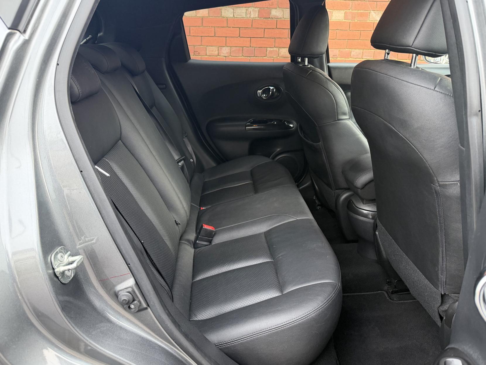 Nissan Juke 1.2 DIG-T Tekna SUV 5dr Petrol Manual Euro 6 (s/s) (115 ps)