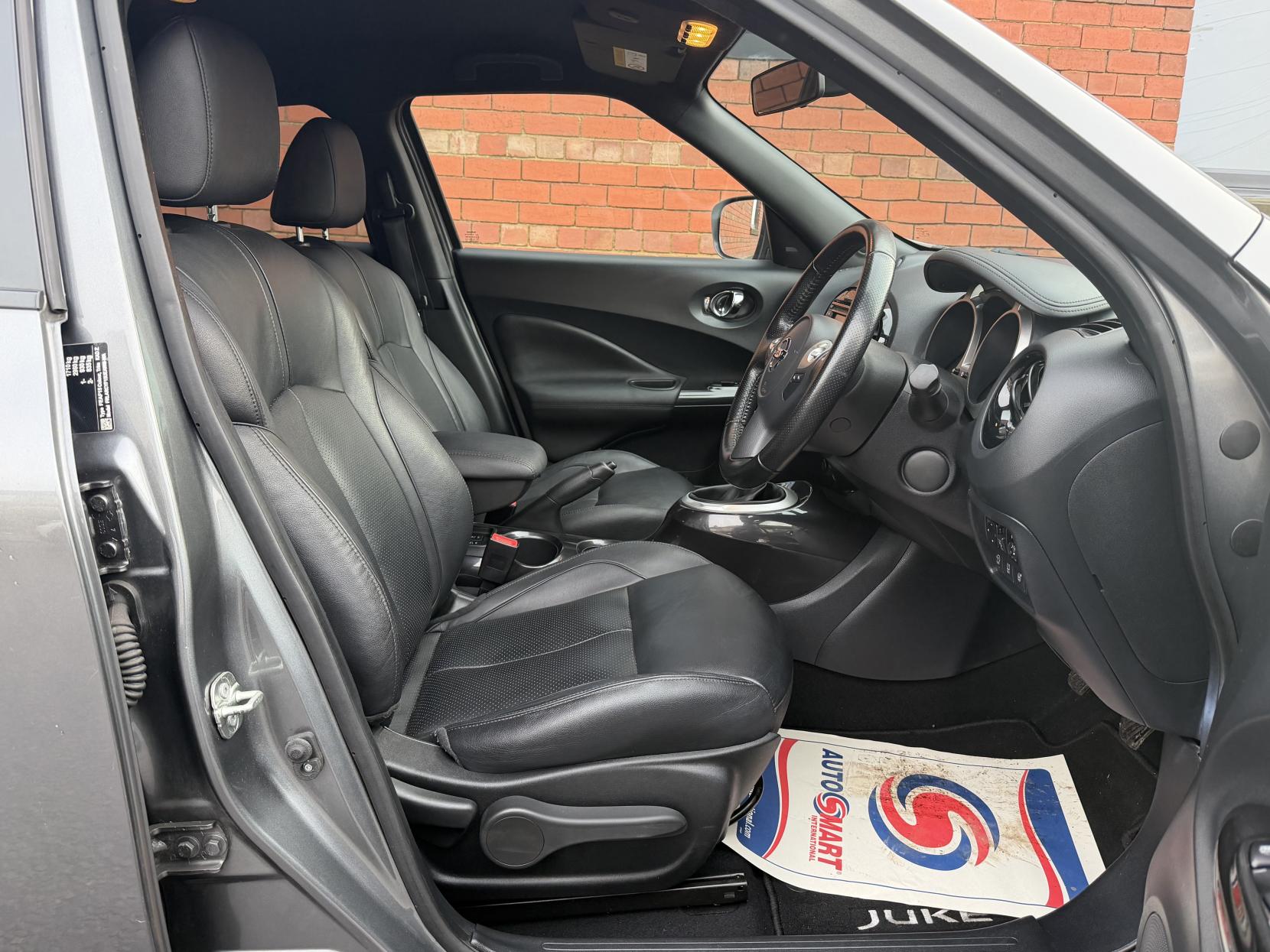 Nissan Juke 1.2 DIG-T Tekna SUV 5dr Petrol Manual Euro 6 (s/s) (115 ps)