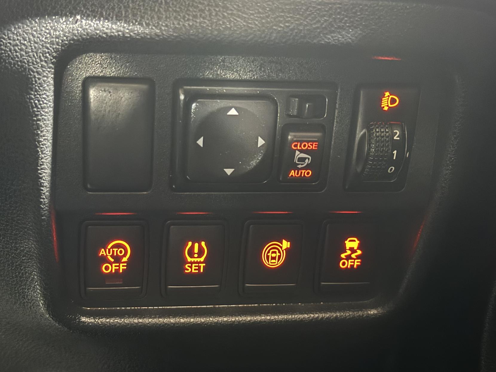 Nissan Juke 1.2 DIG-T Tekna SUV 5dr Petrol Manual Euro 6 (s/s) (115 ps)