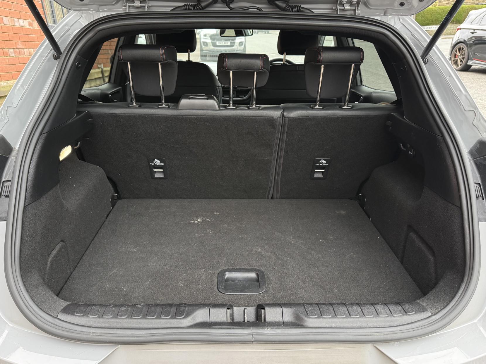 Ford Puma 1.0T EcoBoost MHEV ST-Line X SUV 5dr Petrol Manual Euro 6 (s/s) (125 ps)