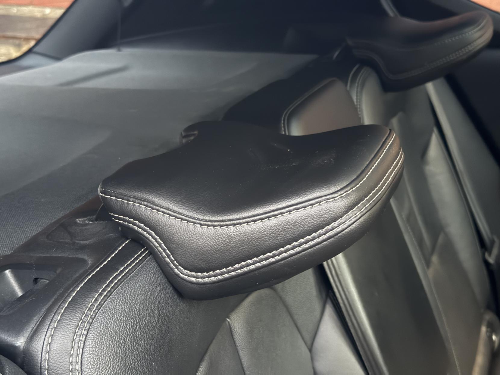 Volvo XC40 2.0 D4 Inscription Pro SUV 5dr Diesel Auto AWD Euro 6 (s/s) (190 ps)