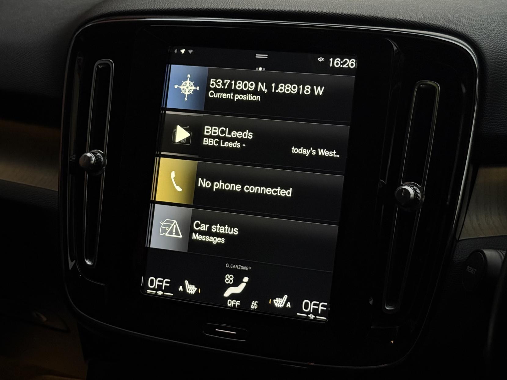 Volvo XC40 2.0 D4 Inscription Pro SUV 5dr Diesel Auto AWD Euro 6 (s/s) (190 ps)