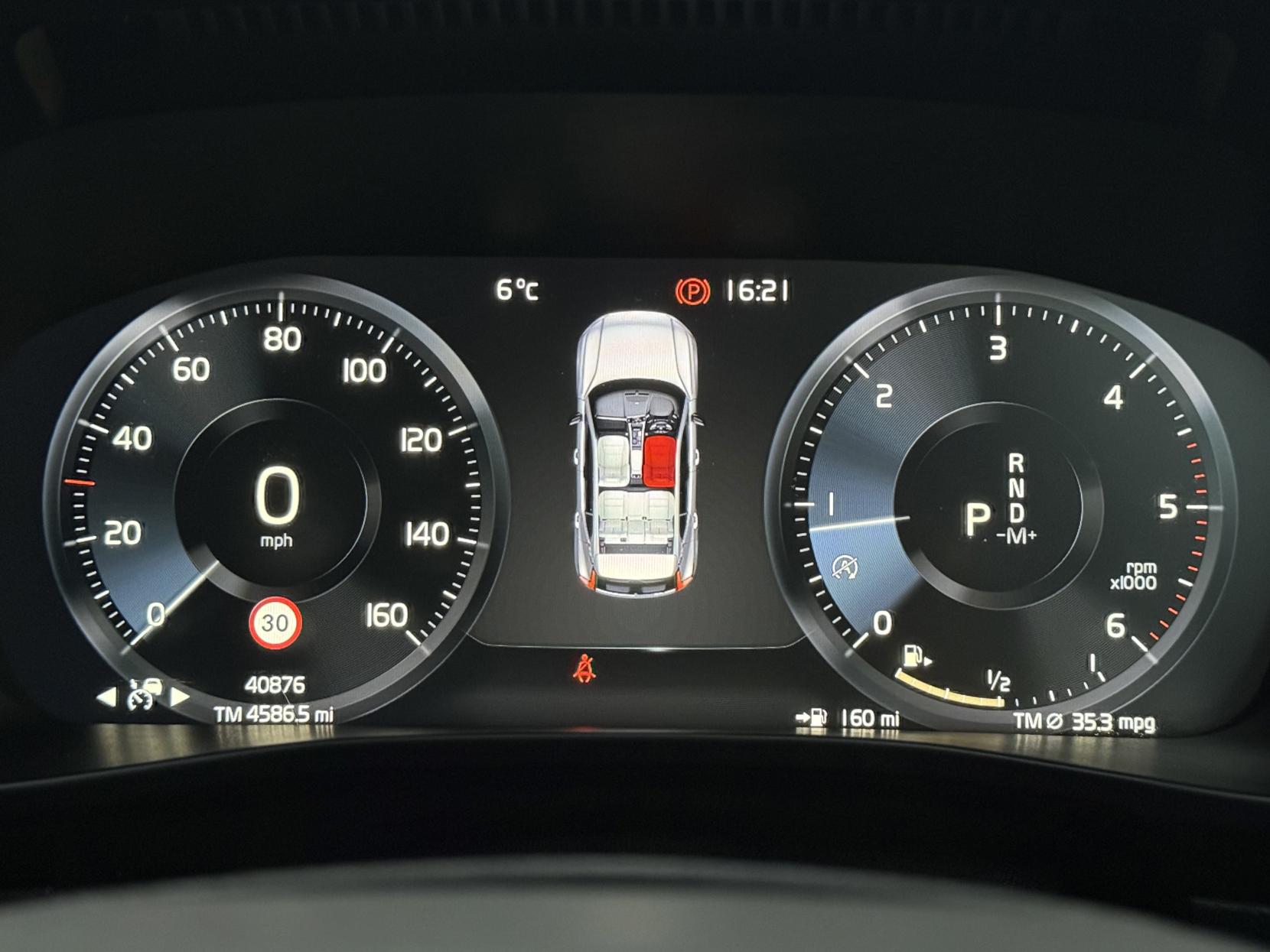 Volvo XC40 2.0 D4 Inscription Pro SUV 5dr Diesel Auto AWD Euro 6 (s/s) (190 ps)