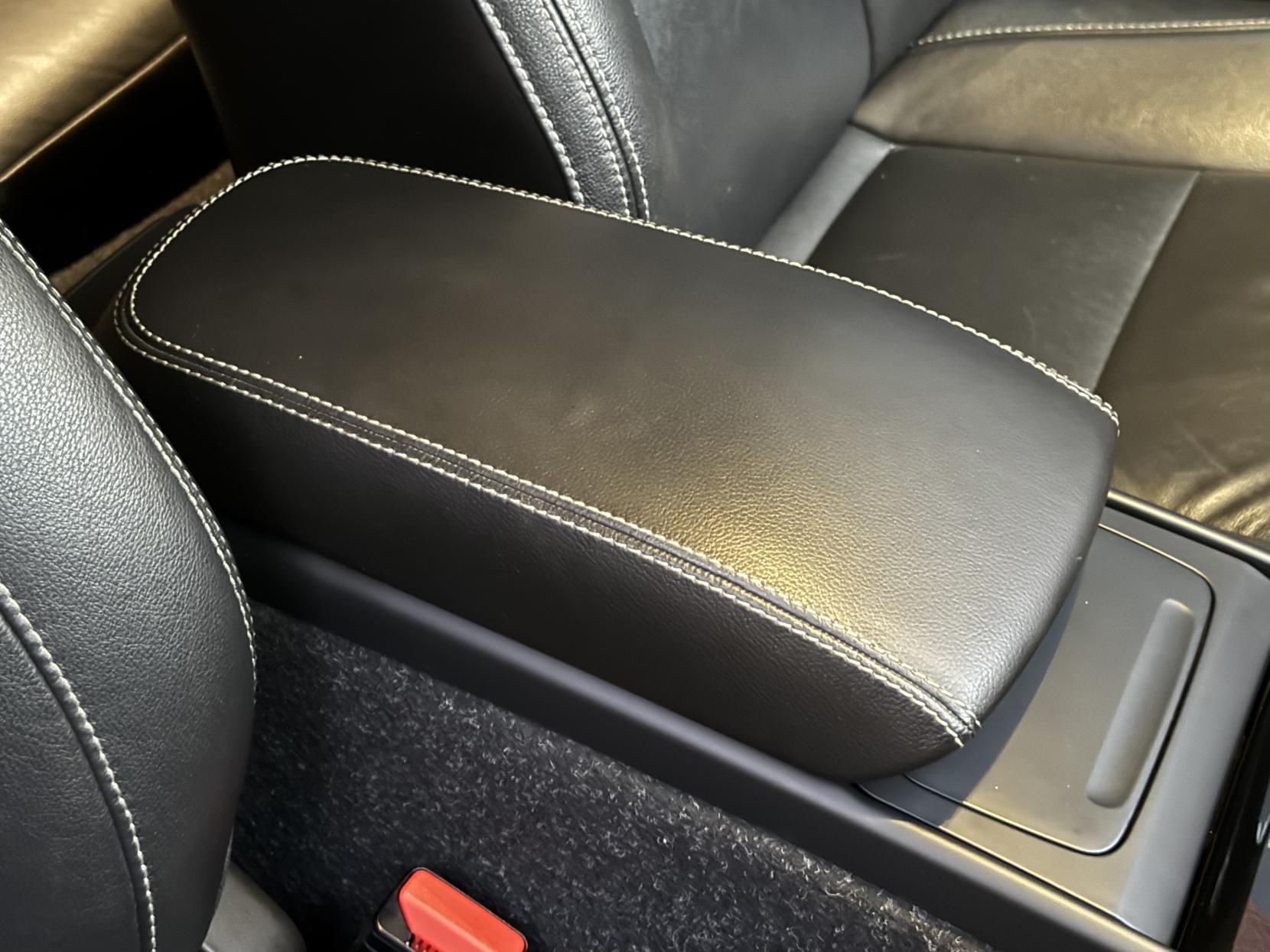 Volvo XC40 2.0 D4 Inscription Pro SUV 5dr Diesel Auto AWD Euro 6 (s/s) (190 ps)