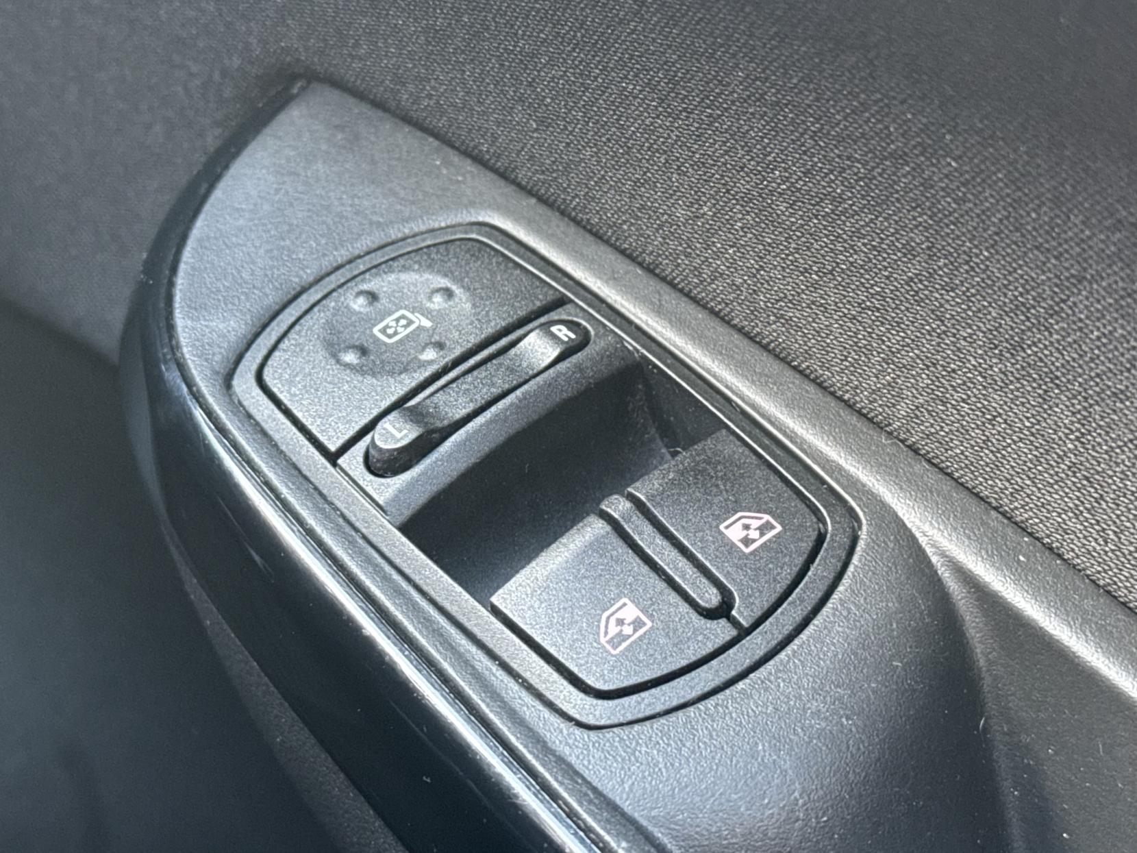 Vauxhall Corsa 1.4i SRi VX Line Nav Black Hatchback 5dr Petrol Manual Euro 6 (s/s) (90 ps)