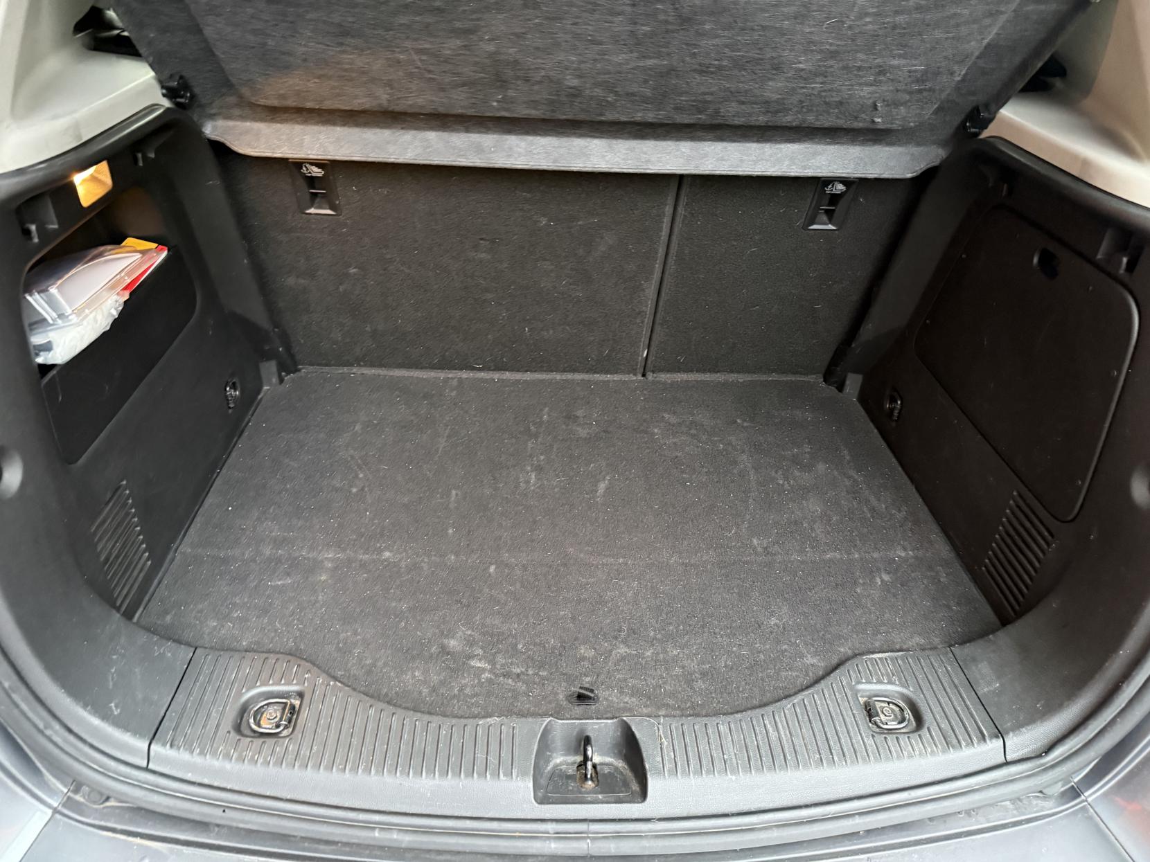 Vauxhall Mokka 1.6i Tech Line SUV 5dr Petrol Manual 2WD Euro 6 (s/s) (115 ps)