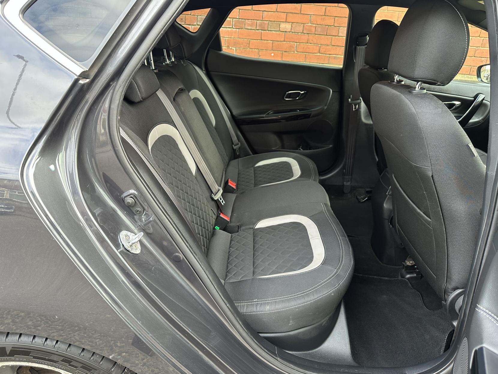 Kia Ceed 1.6 CRDi GT-Line Hatchback 5dr Diesel Manual Euro 6 (s/s) (134 bhp)