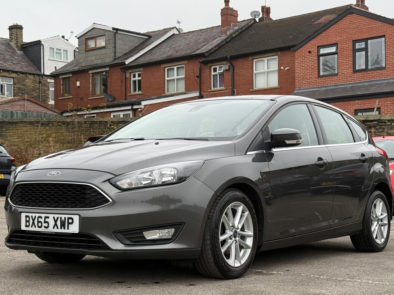 Ford Focus 1.0T EcoBoost Zetec Hatchback 5dr Petrol Manual Euro 6 (s/s) (100 ps)