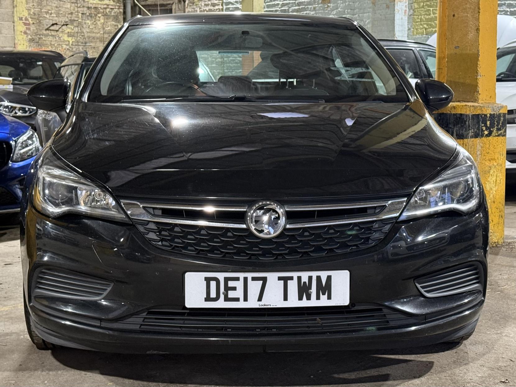 Vauxhall Astra 1.4i Tech Line Hatchback 5dr Petrol Manual Euro 6 (100 ps)