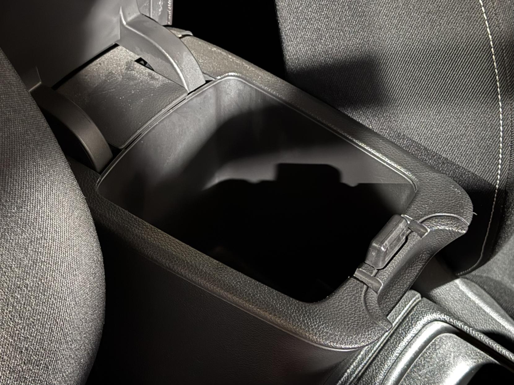 Vauxhall Astra 1.4i Tech Line Hatchback 5dr Petrol Manual Euro 6 (100 ps)