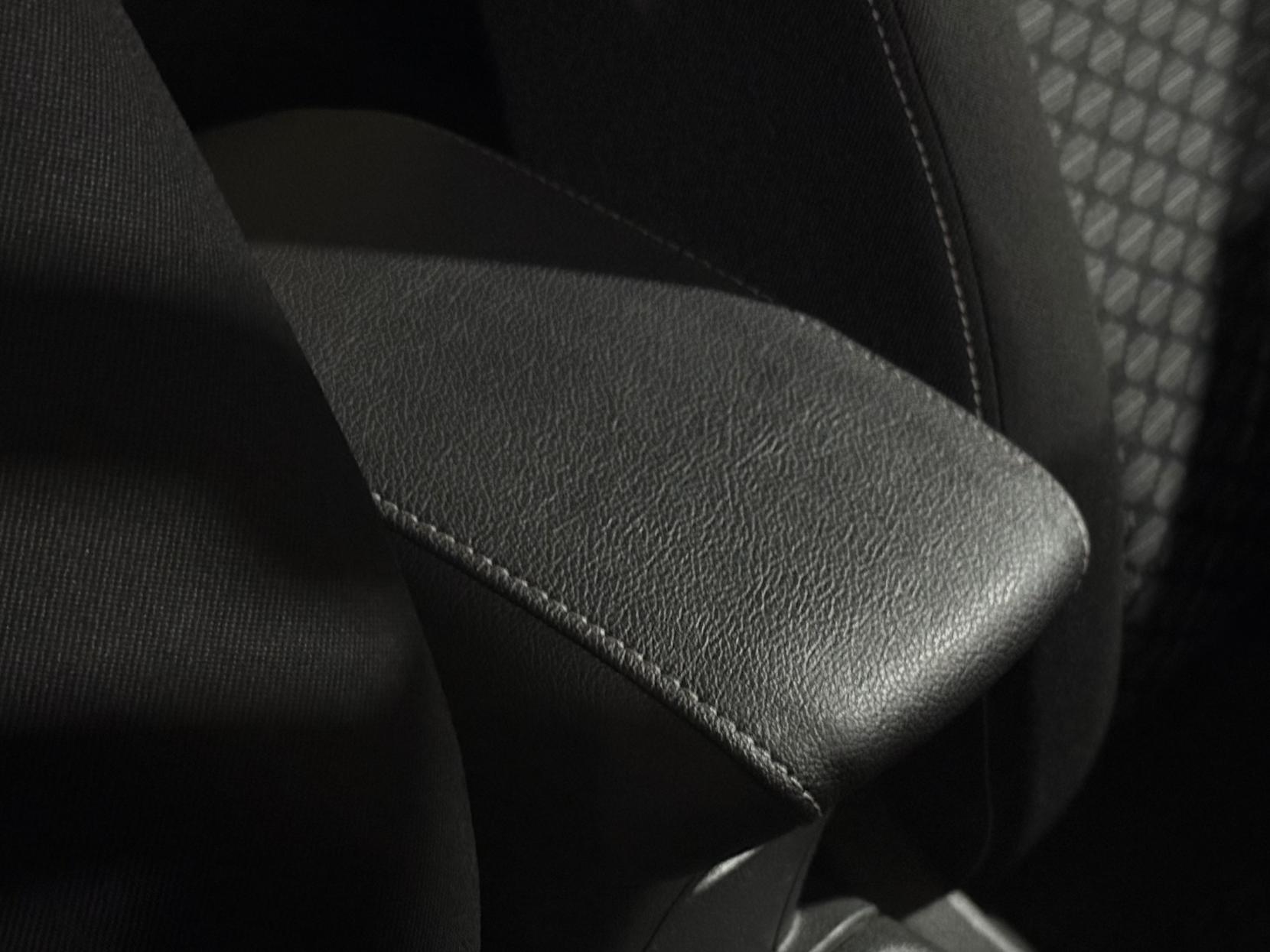 Vauxhall Astra 1.4i Tech Line Hatchback 5dr Petrol Manual Euro 6 (100 ps)