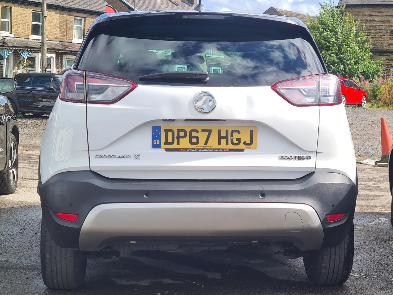 Vauxhall Crossland X 1.6 Turbo D ecoTEC Tech Line Nav SUV 5dr Diesel Manual Euro 6 (s/s) (99 ps)