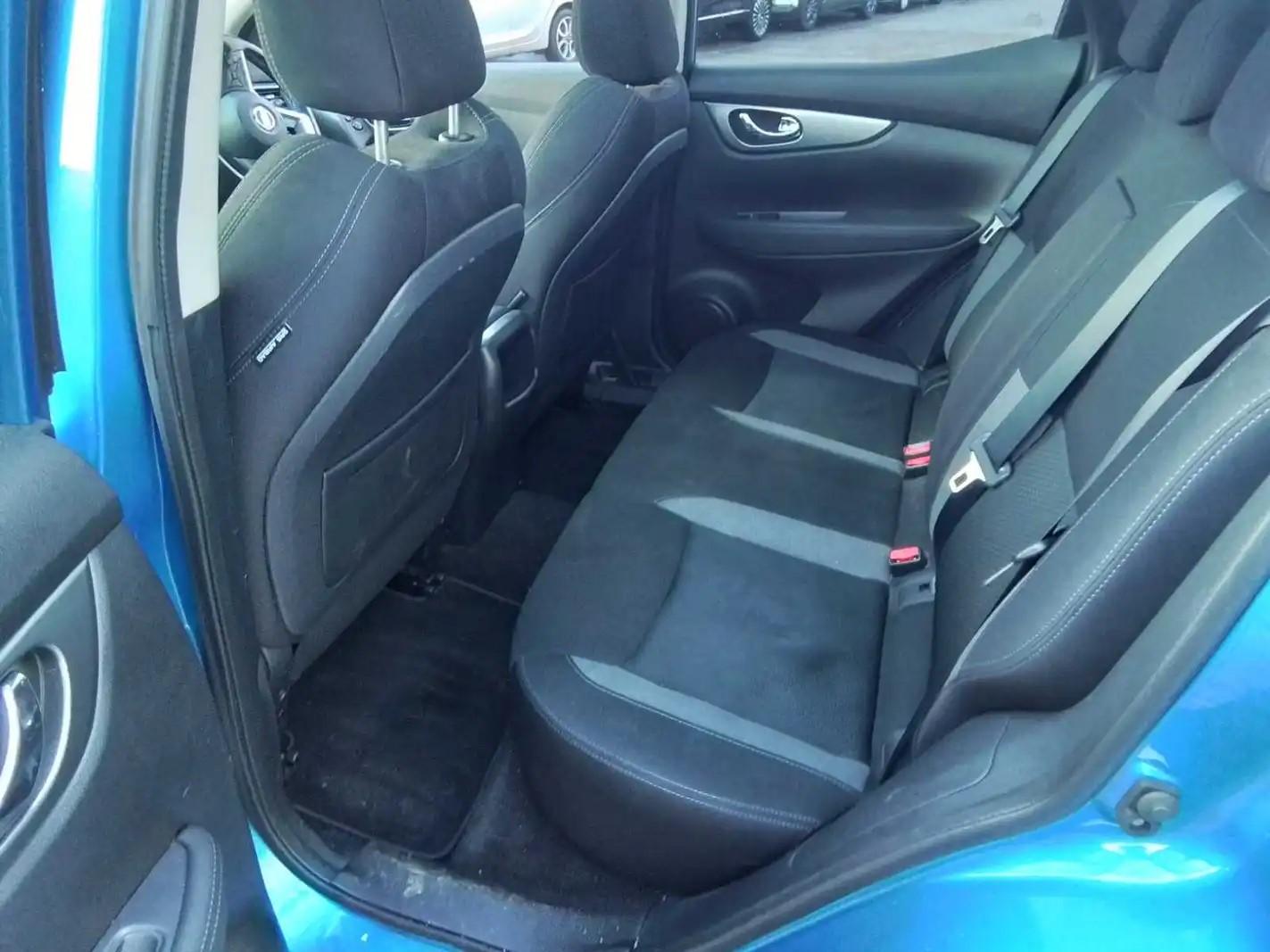 Nissan Qashqai 1.3 DIG-T N-Connecta SUV 5dr Petrol Manual Euro 6 (s/s) (140 ps)