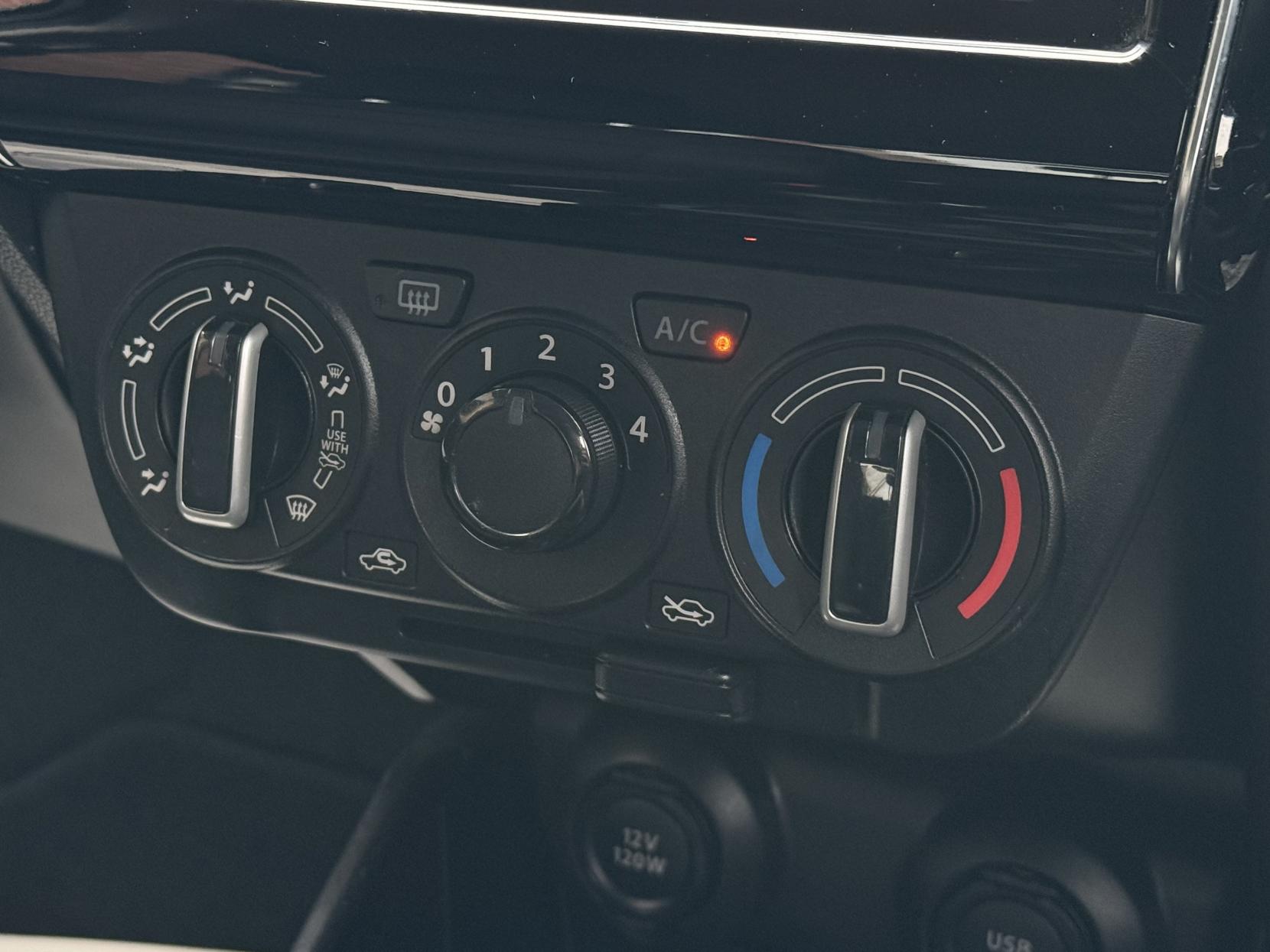 Suzuki Swift 1.2 Dualjet Attitude Hatchback 5dr Petrol Manual Euro 6 (s/s) (90 ps)