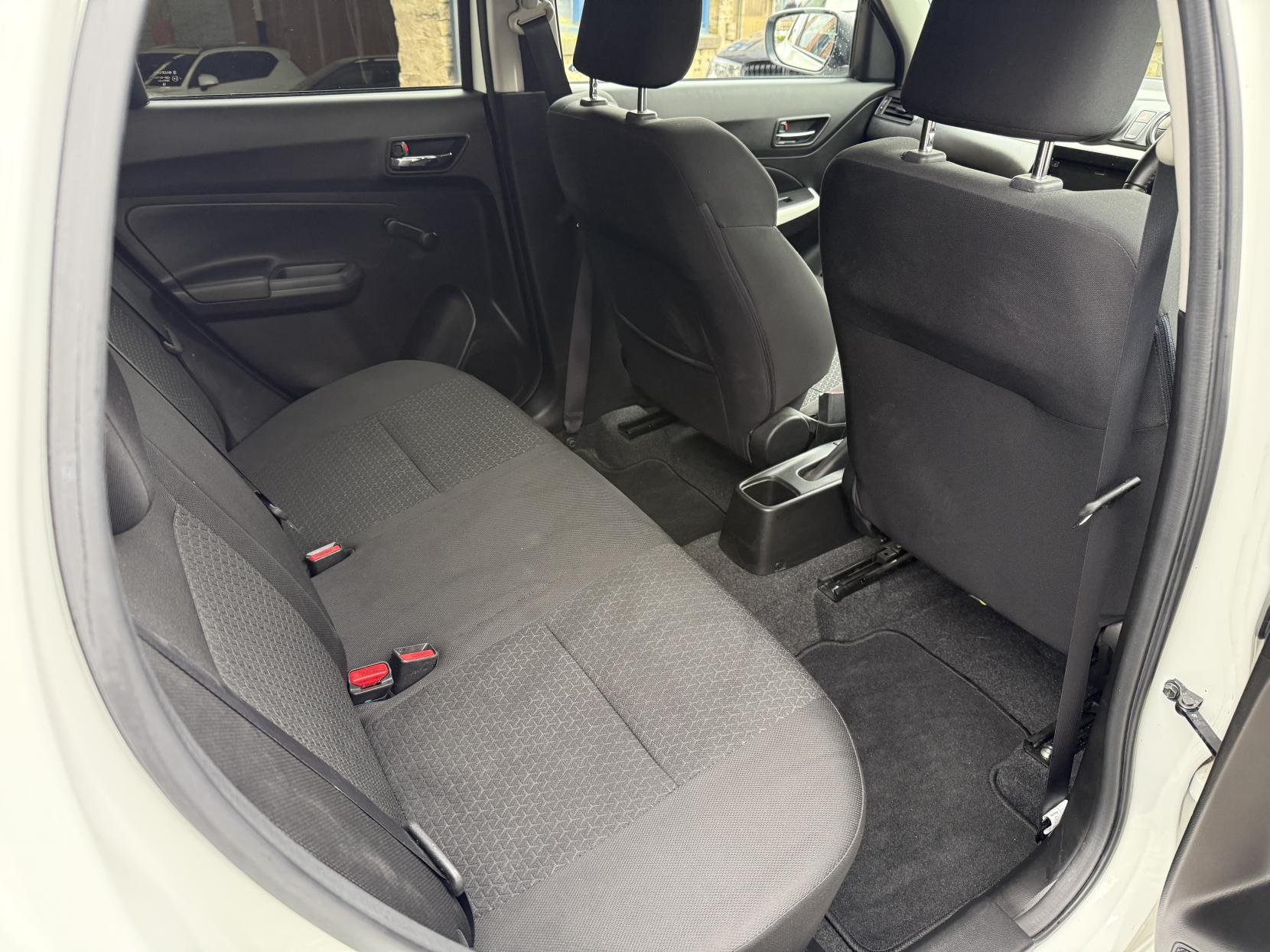 Suzuki Swift 1.2 Dualjet Attitude Hatchback 5dr Petrol Manual Euro 6 (s/s) (90 ps)